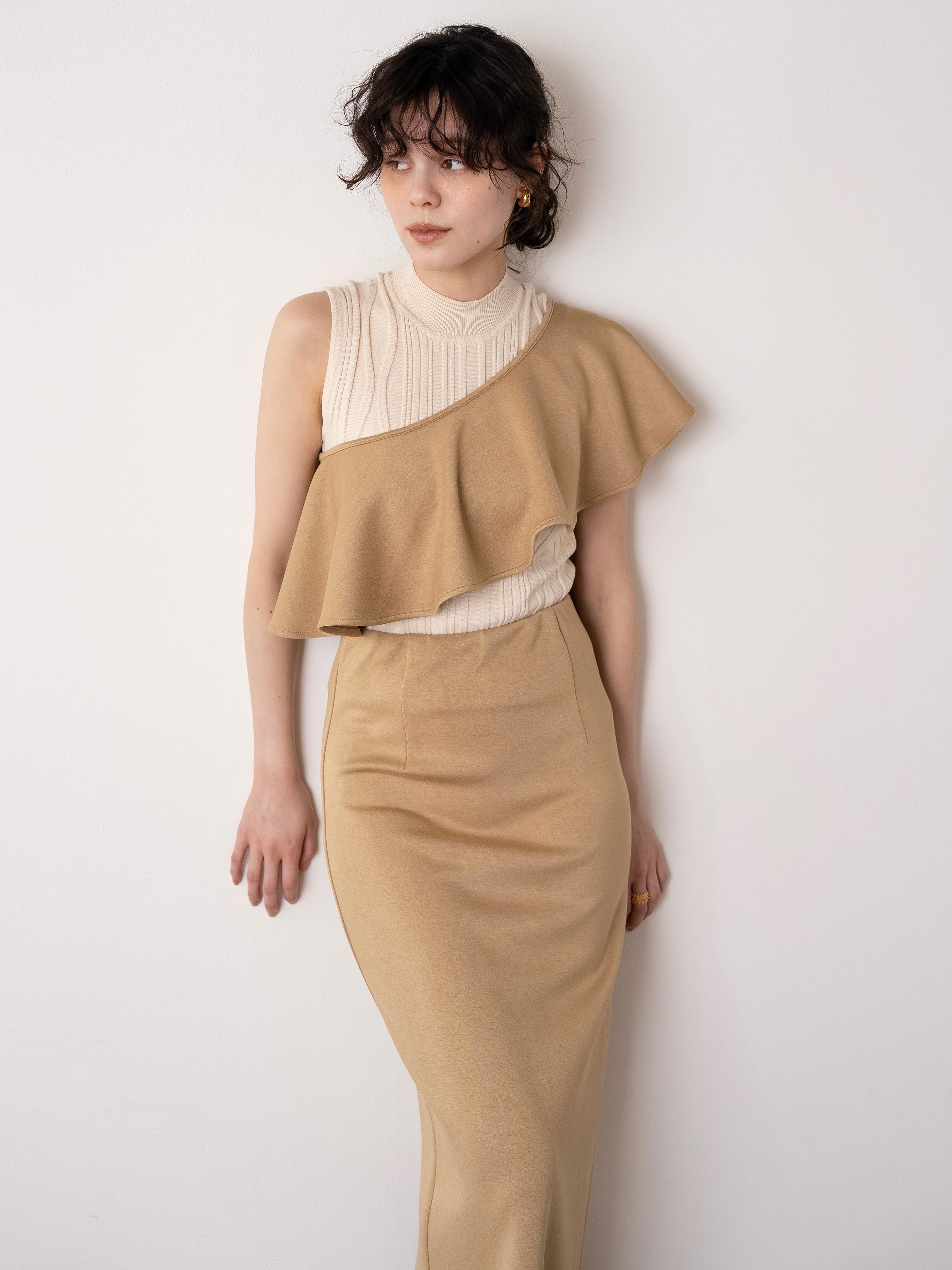bustier set pencil skirt / beige