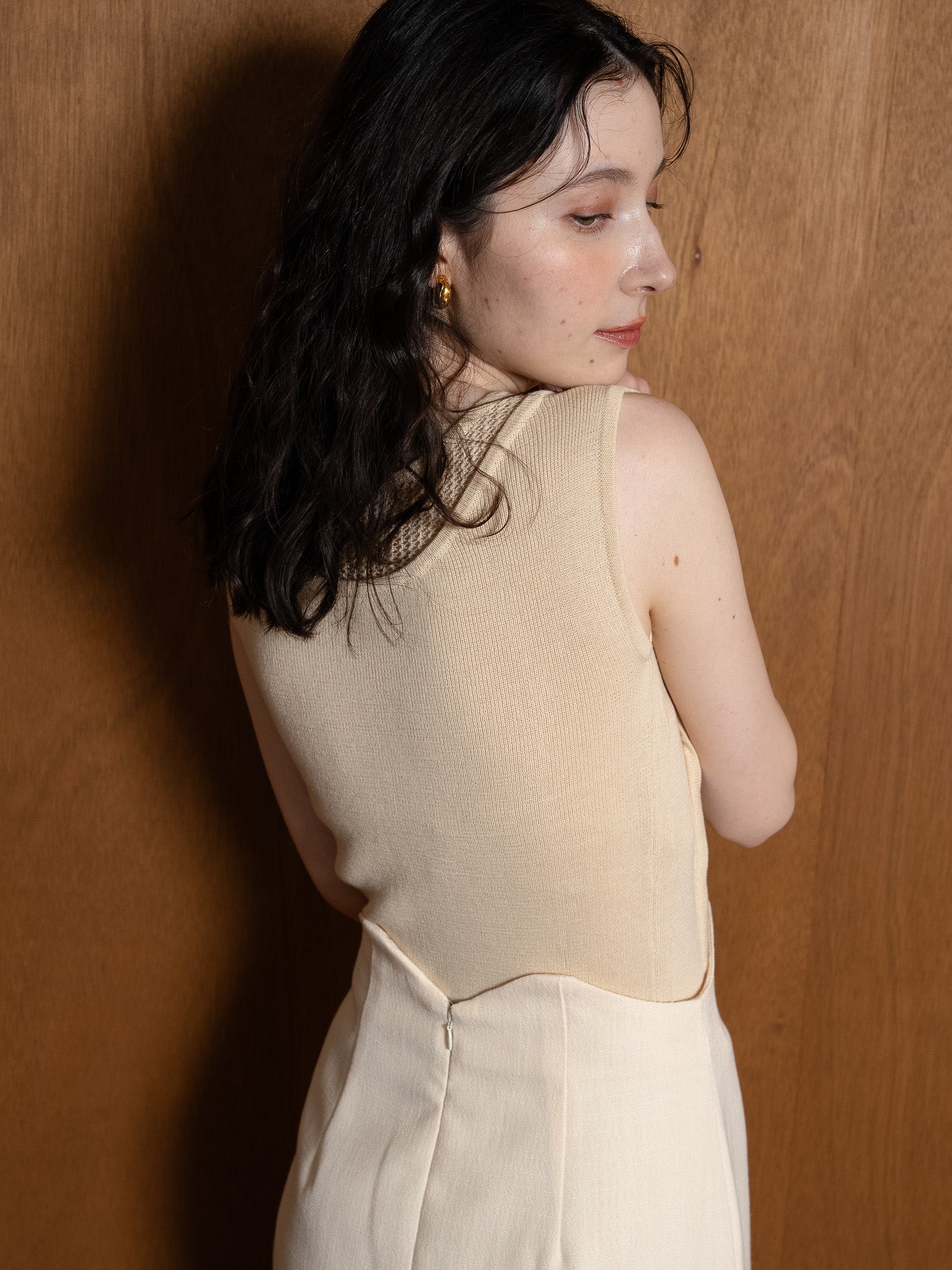 wave design knit tank-top / ivory