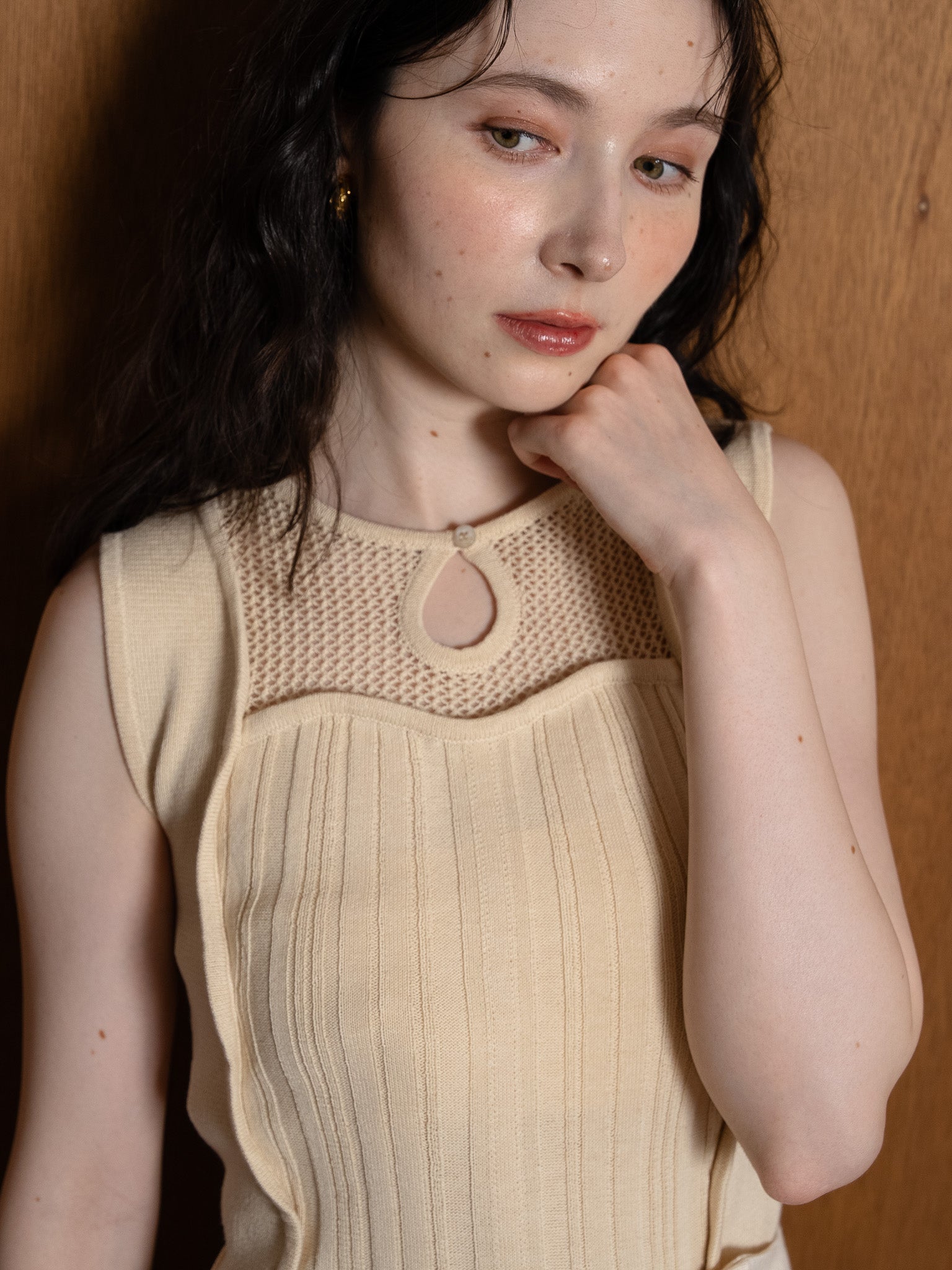 wave design knit tank-top / ivory