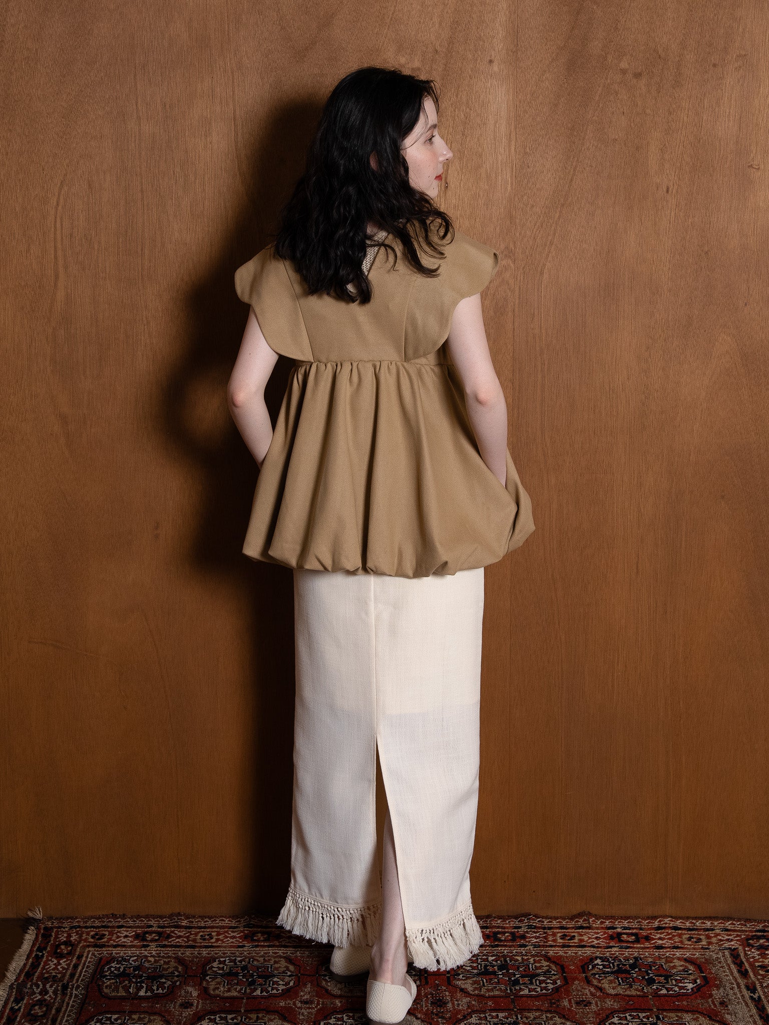 nuance collar short gilet / camel