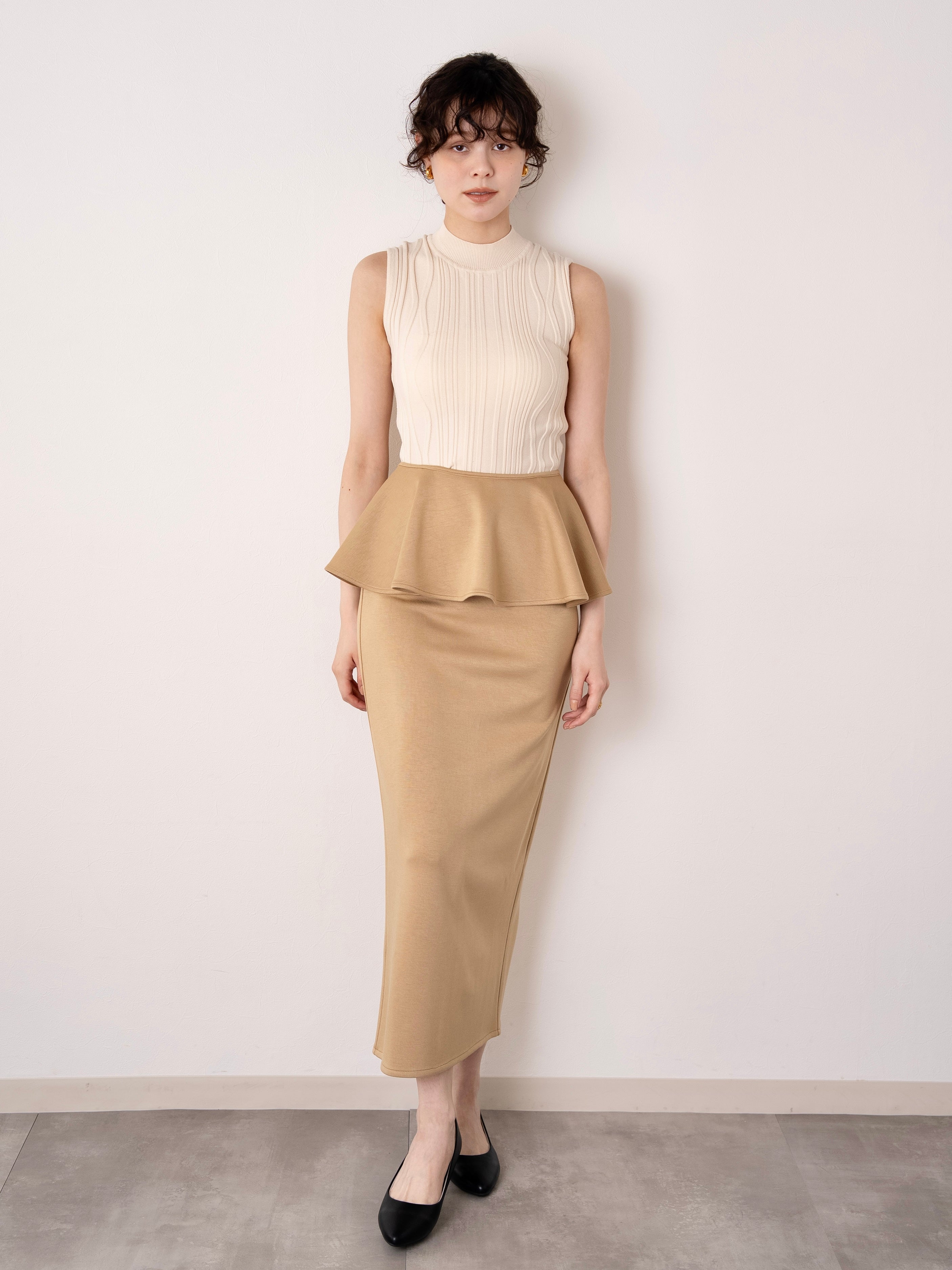 bustier set pencil skirt / beige
