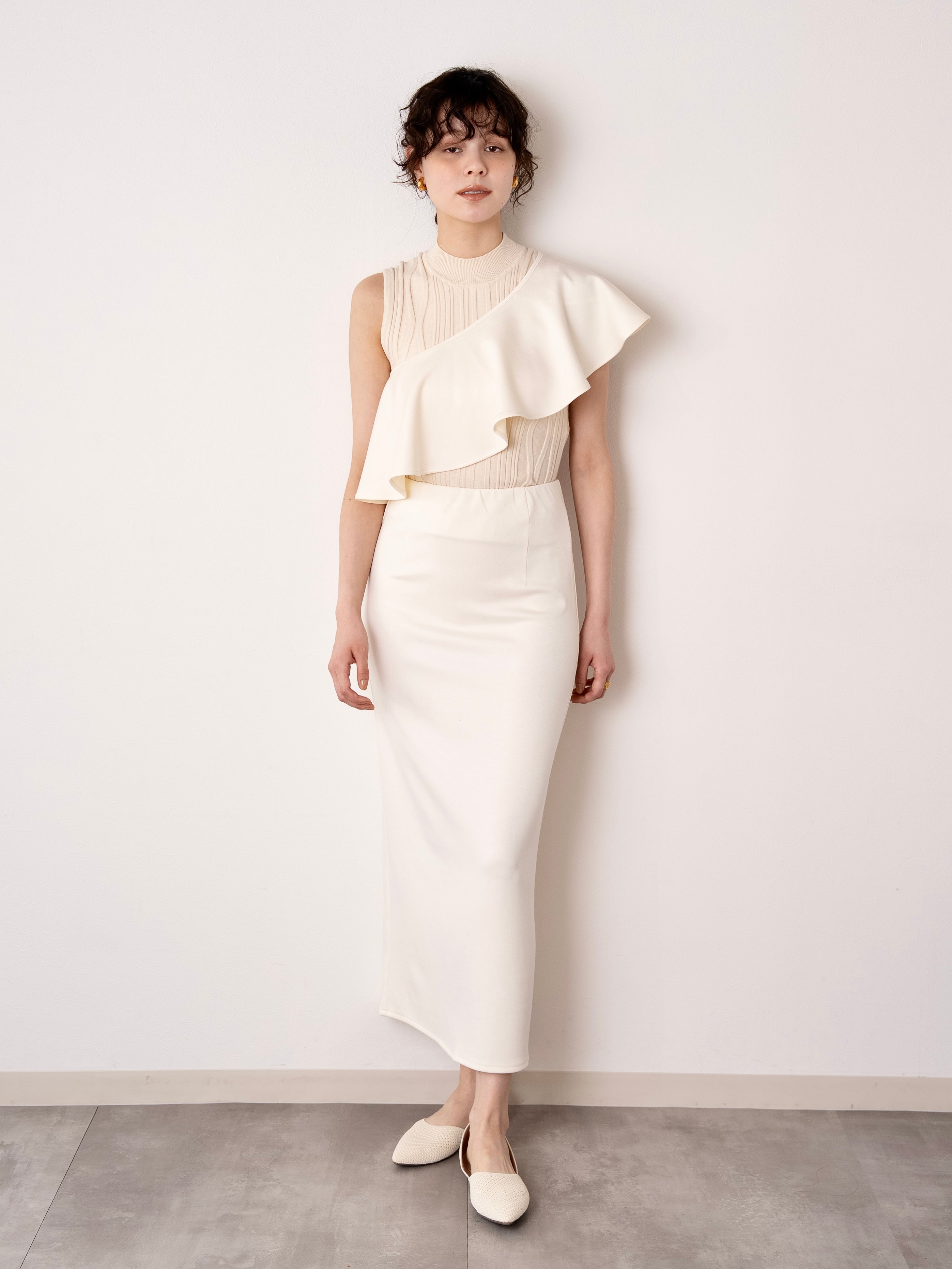 bustier set pencil skirt / ivory