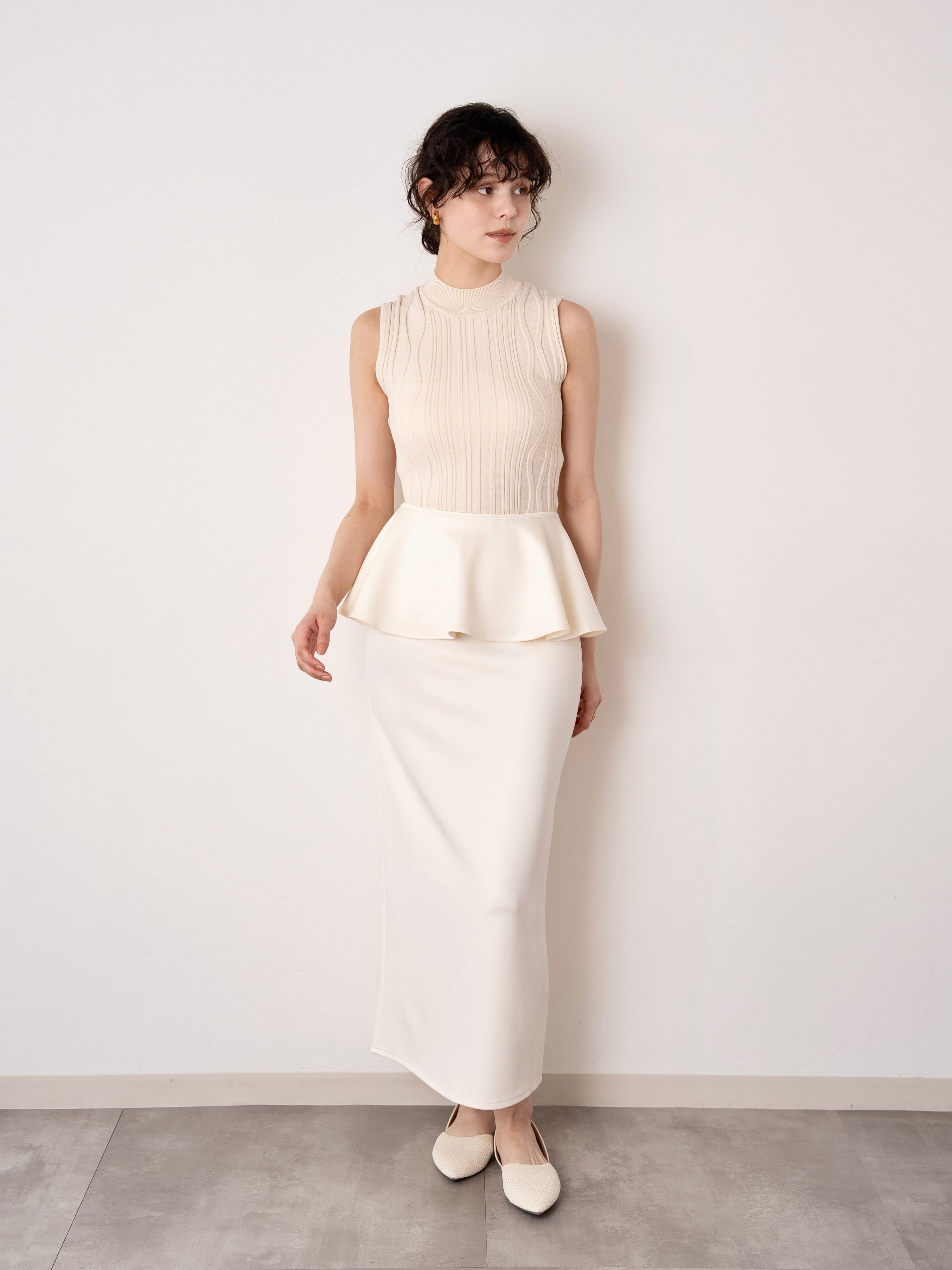 bustier set pencil skirt / ivory