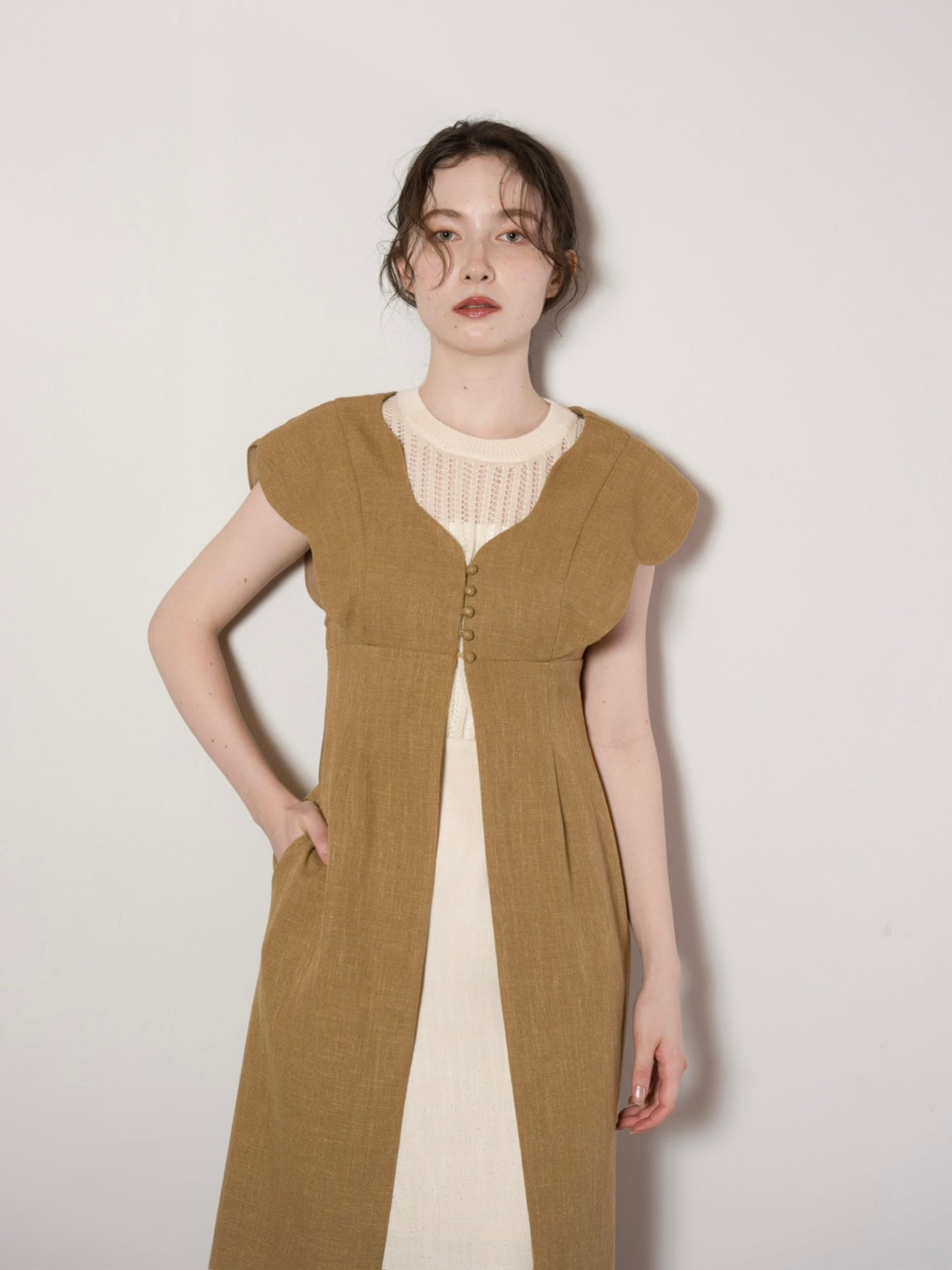 euw nuance collar gilet / brown｜ベスト・ジレ
