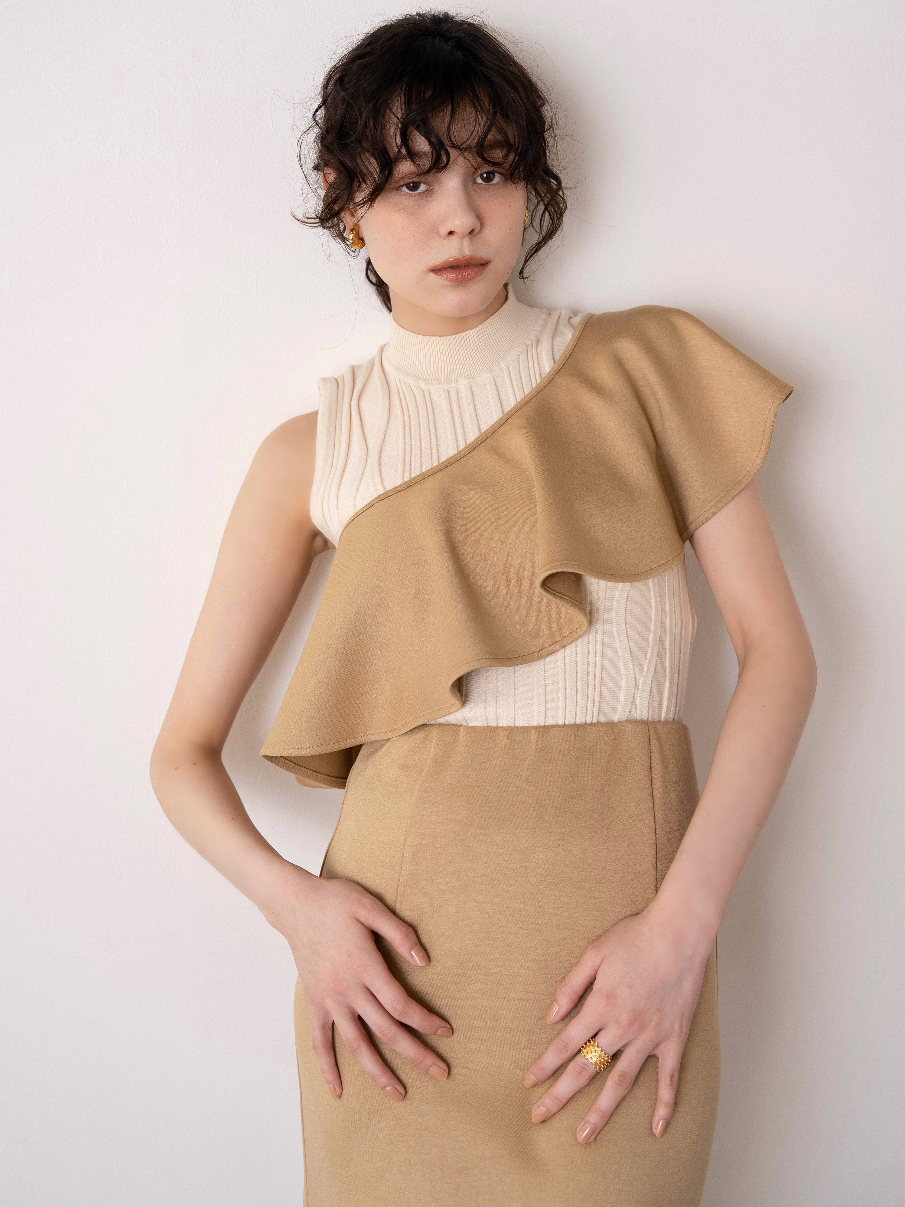 bustier set pencil skirt / beige