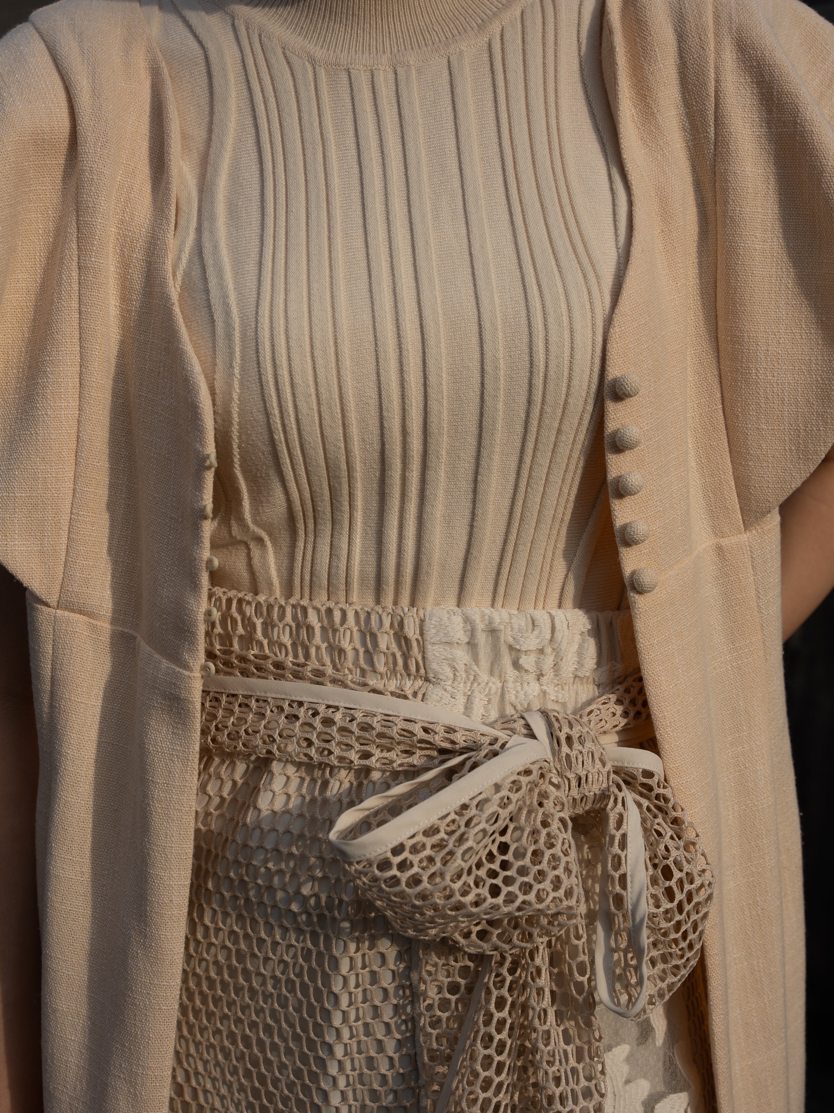 multi mesh skirt / beige